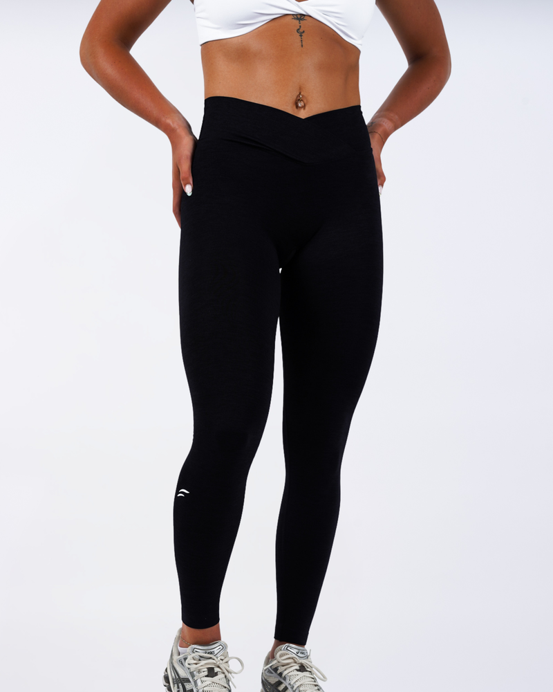 SKNCORE™ Leggings with White Logo